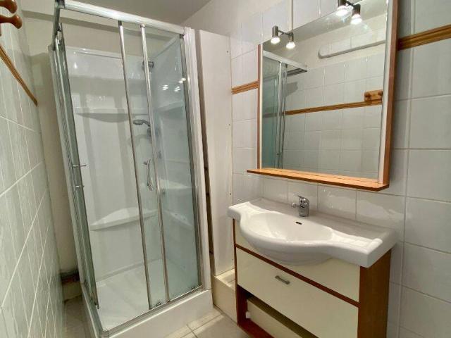 MONTBRISON Appartement T3 51.91 m² habitables deuxième et