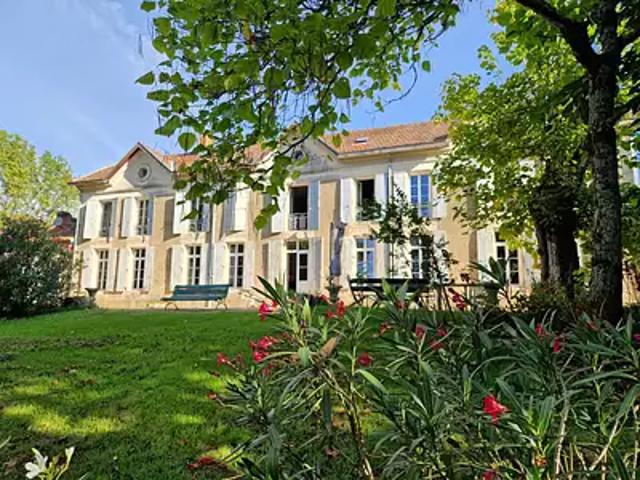 Montbron 16220 Achat / Vente maison 14 pièces t14
