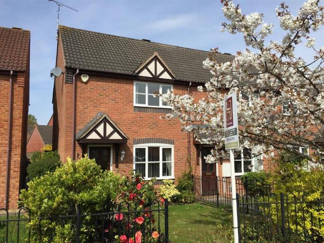 Montgomery Road, Whitnash, Leamington. 2 bed end of terrace house to rent £1,200 pcm £277 pw