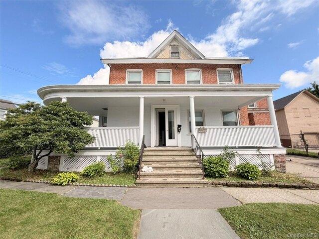 Montgomery St, Middletown, Home For Sale