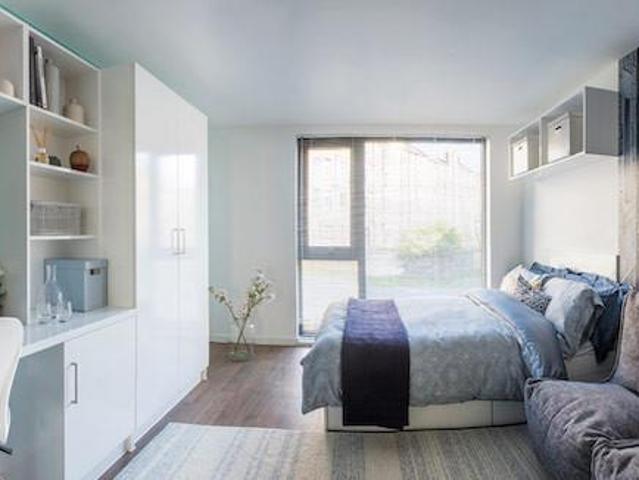 Montgomery Street, Edinburgh EH7 Studio to rent £1,083 pcm £250 pw