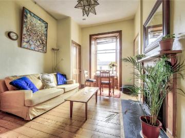 Montgomery Street, Edinburgh, EH7 1 bed flat to rent £1,295 pcm £299 pw