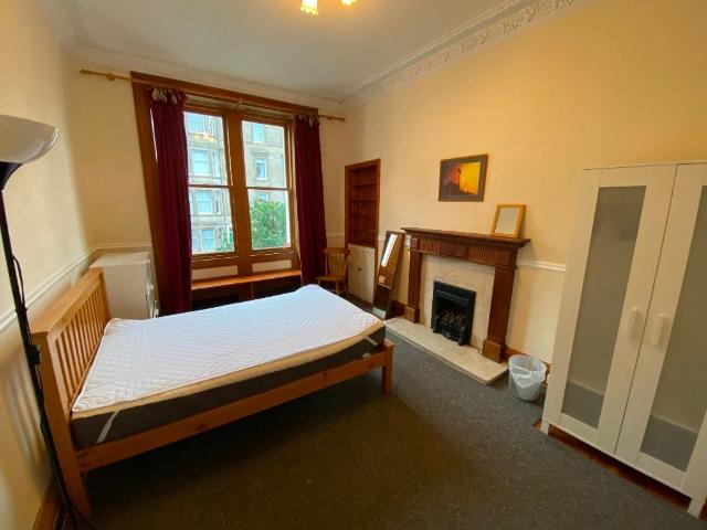 Montgomery Street, Edinburgh EH7, 3 bed flat to rent, £1,800 pcm | PrimeLocation