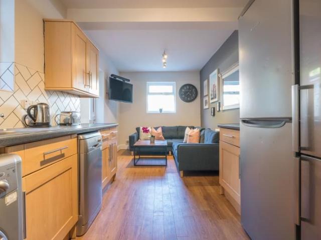 Montgomerie Road, Portsmouth PO5, 6 bed terraced house to rent, £646 pppm | PrimeLocation