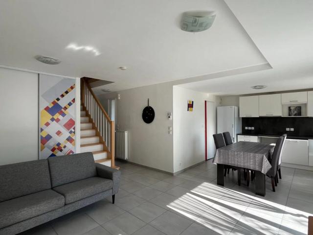 MONTGERMONT PAVILLON MEUBLE 3 CHAMBRES