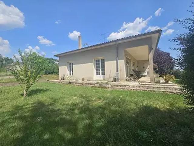 Montguyon 17270 Achat / Vente maison 6 pièces t6 parking