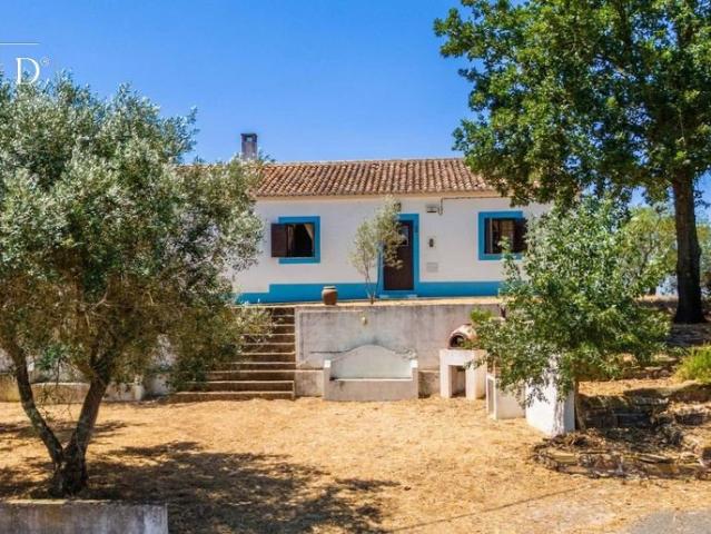 Monte Alentejana com 3 quartos, 2 casas de banho em 6,9 hect. 190m² Alcaria ruiva