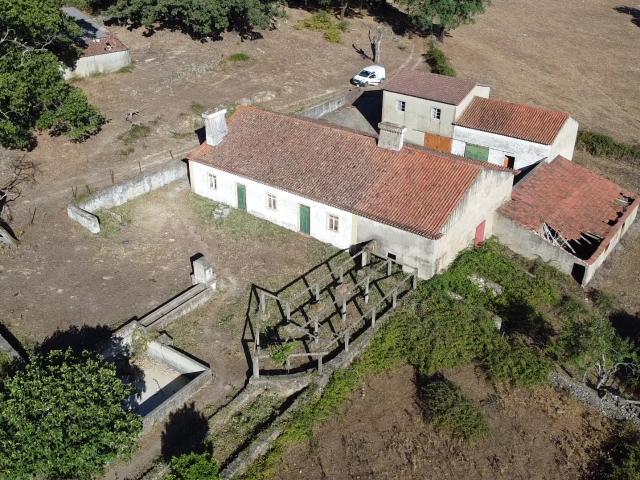 Monte alentejano com 25 hectares de terreno