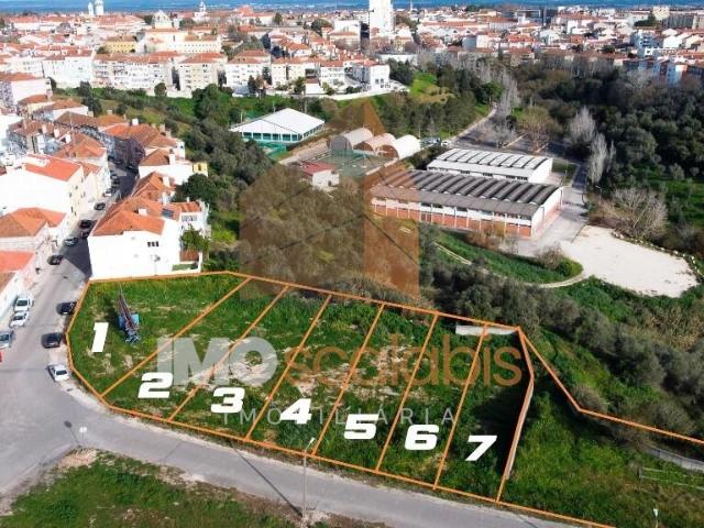 Monte Cravo Terreno de 2.000m² para Construção de Moradias de Luxo em Santarém