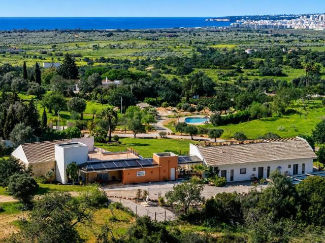 Monte da Saudade: Quinta Exclusiva com Vista Mar, 18.600 m². 299m² Guia