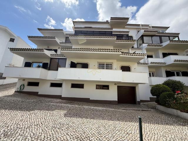 Monte Estoril | Apartamento T1 + 1 com Vista Mar, Varandas e Garagem