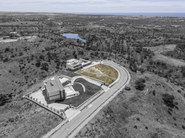 MONTE REI Terreno para construção com vista mar