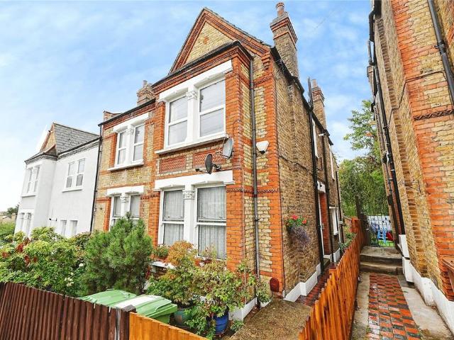Montem Road, SE23 2 bed flat to rent £1,700 pcm £392 pw