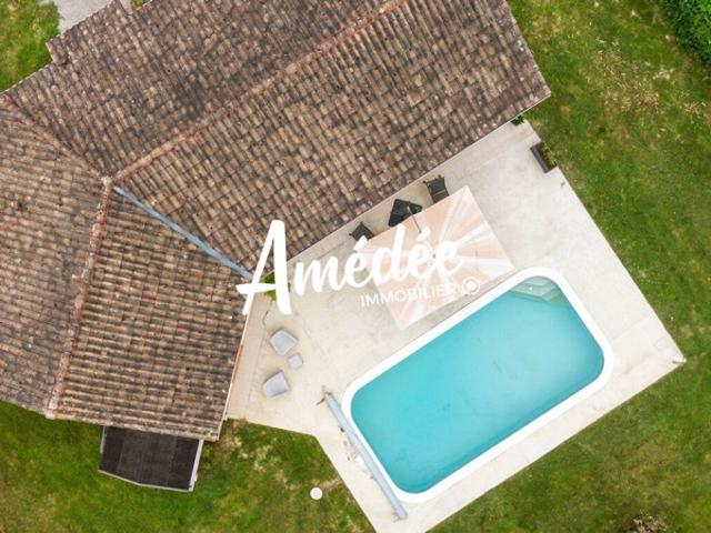 MONTECH VILLA T4 avec piscine