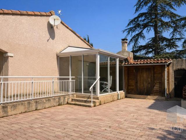 Montélimar, Maison de plain pied de 174m2 avec piscine et te