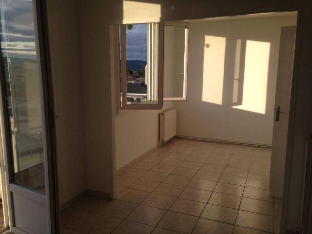 MONTÉLIMAR: appartement F3 63 m² en location