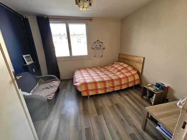 Montélimar Appartement T4 de 73 m² avec balcon et cave