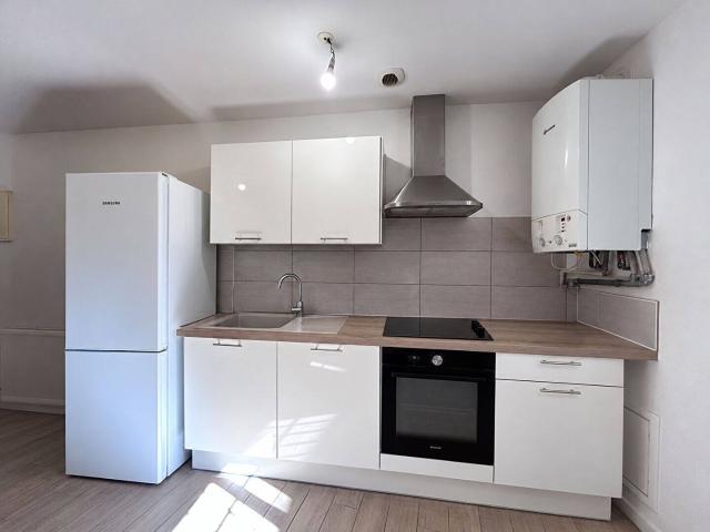 MONTELIMAR Appartement T3 à louer 35.90m² habitables