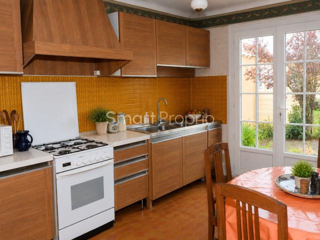 MONTELIMAR Quartier des Catalins Maison familiale de plain pied 124 m2 4 chambres Garage Terrain