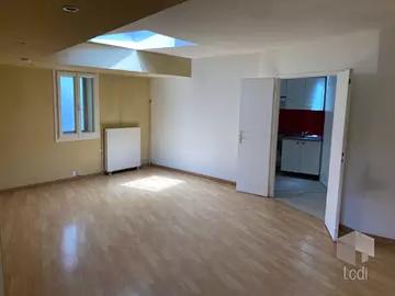 Montélimar 26200 Achat / Vente appartement 2 pièces t2 au dernier étage