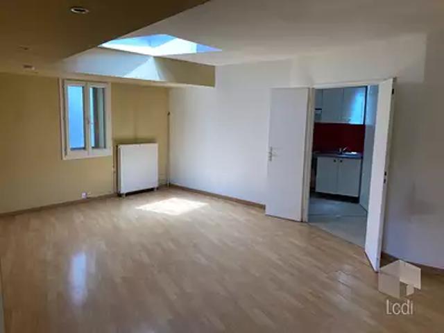 Montélimar 26200 Achat / Vente appartement 2 pièces t2 au dernier étage