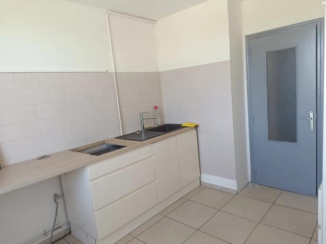 MONTELIMAR – 26200 Drôme France APPARTEMENT LUMINEUX T2 41 m