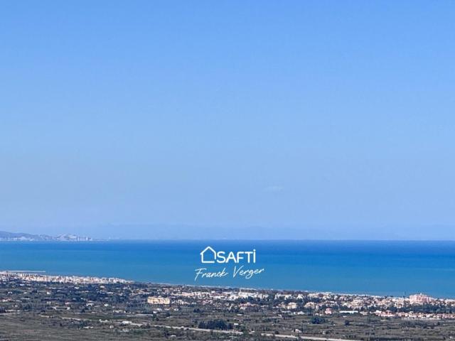 MONTEPEGO Magnífica villa con vistas panorámicas al mar y a la montaña