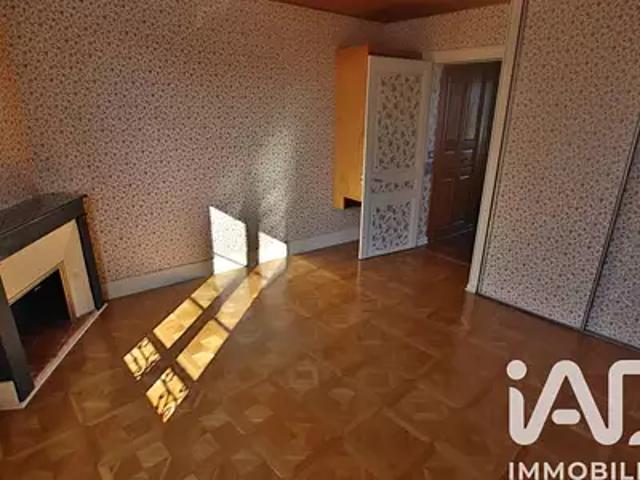 Montereau Fault Yonne 77130 Achat / Vente appartement 3 pièces t3 au dernier étage