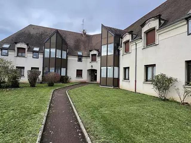 Montereau Fault Yonne 77130 Achat / Vente appartement 3 pièces t3 au dernier étage
