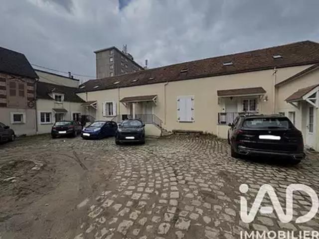 Montereau Fault Yonne 77130 Achat / Vente maison 4 pièces t4 terrasse parking