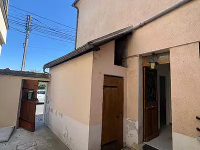 Montereau Fault Yonne 77130 Achat / Vente maison 5 pièces t5 au dernier étage jardin