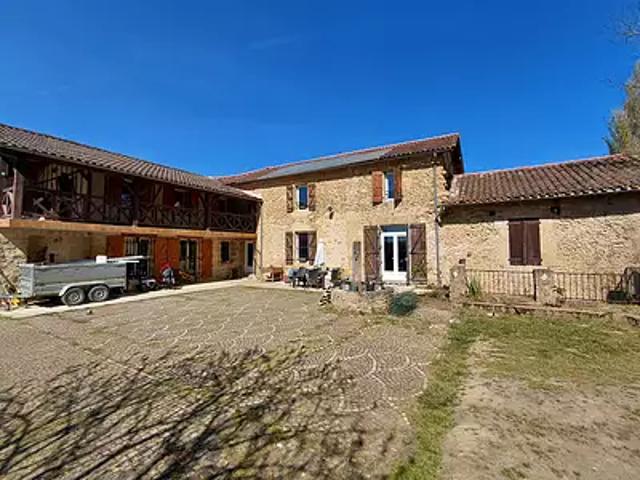 Montesquiou 32320 Achat / Vente maison 7 pièces t7 parking