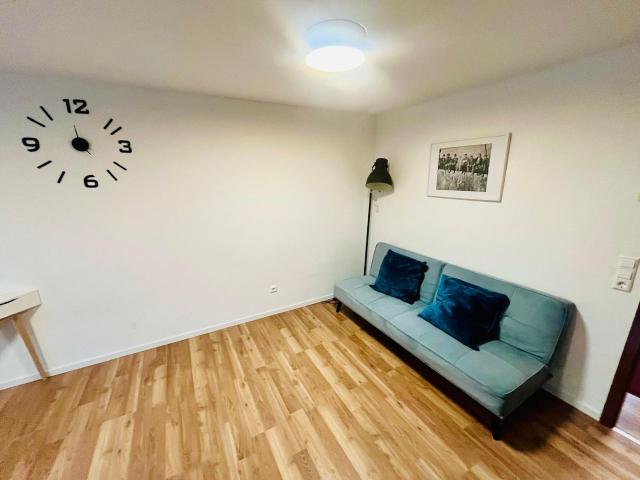 Monteurwohnung mit 6 Betten und Garten, Stuttgart Amsterdam Apartments for Rent