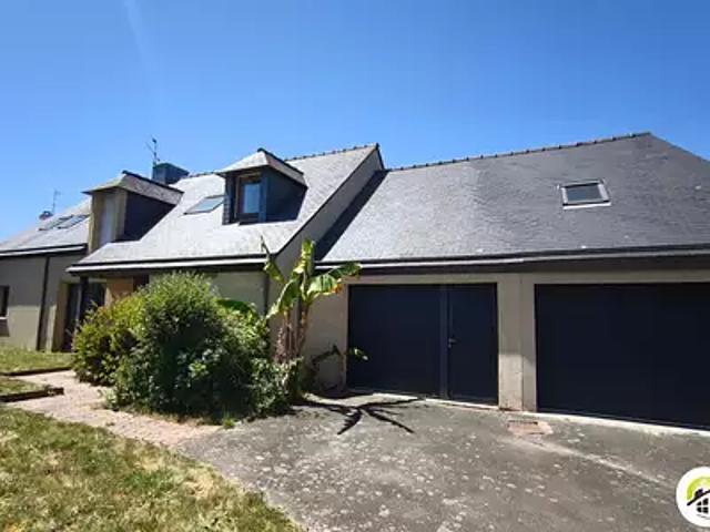 Montfort sur Meu 35160 Achat / Vente maison 9 pièces t9 au dernier étage parking