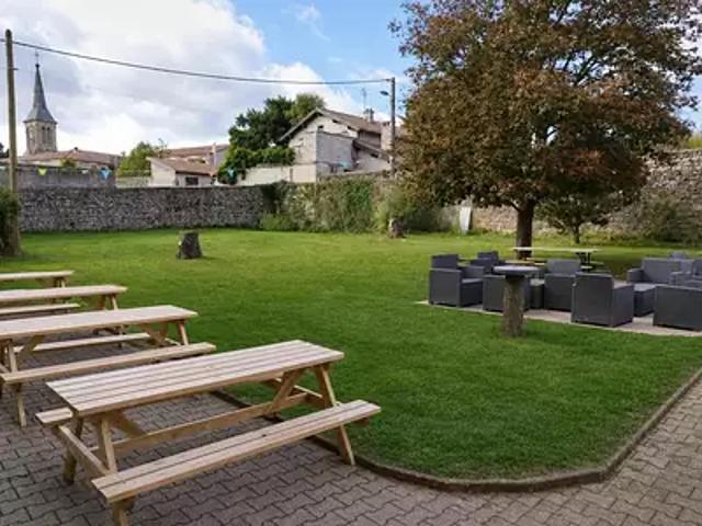 Montfaucon en Velay 43290 Achat / Vente maison 40 pièces t40 jardin