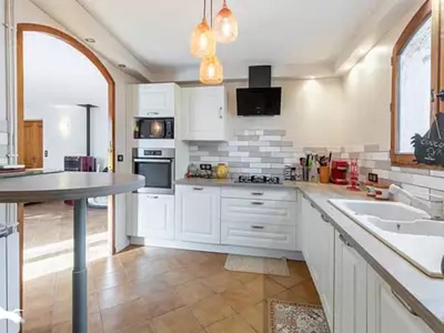 Montferrier sur Lez 34980 Achat / Vente maison 7 pièces t7 au dernier étage parking