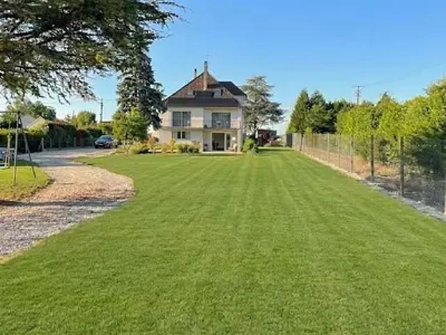 Montholon 89110 Achat / Vente maison 11 pièces t11 terrasse parking
