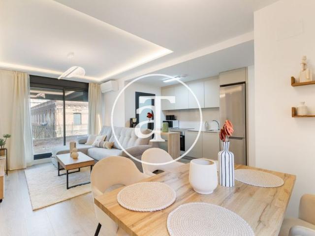 Monthly rental apartment with 2 bedrooms and 2 bathrooms with terrace, pool and parking in Arganzuela