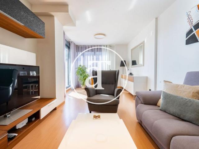 Monthly rental Penthouse with 2 bedrooms, 2 bathrooms, terrace, pool and parking in Hortaleza