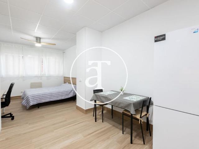 Monthly rental studio with 1 bedroom, 1 bathroom in Latina near Casa de Campo