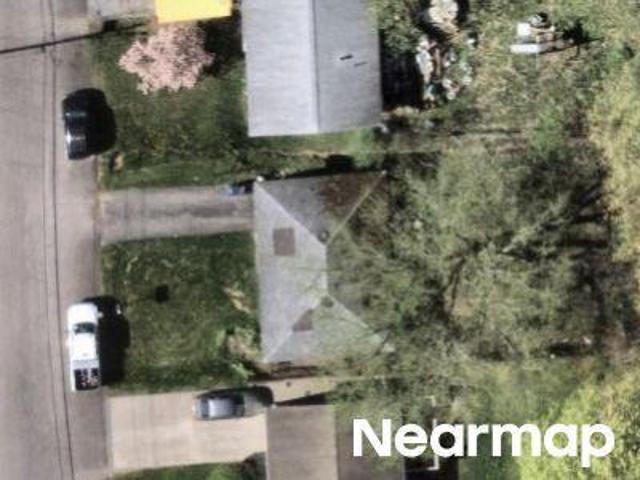 Monticello Dr N