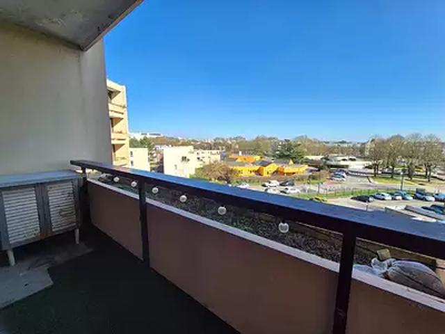 Montigny le Bretonneux 78180 Achat / Vente appartement 2 pièces t2 parking