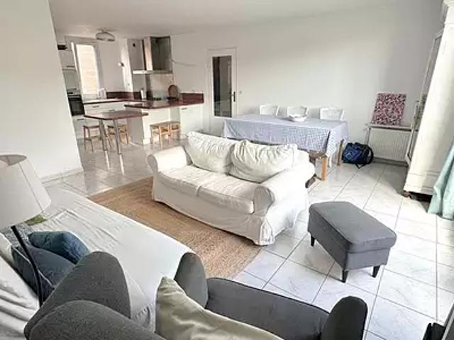 Montigny le Bretonneux 78180 Achat / Vente appartement 5 pièces t5 cave