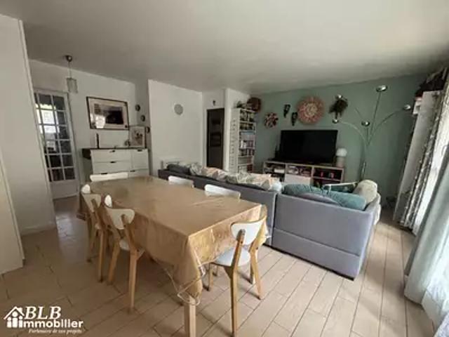 Montigny le Bretonneux 78180 Achat / Vente appartement 5 pièces t5