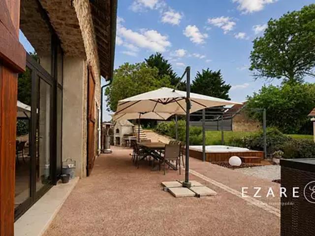 Montigny Saint Barthélemy 21390 Achat / Vente maison 12 pièces t12 piscine terrasse