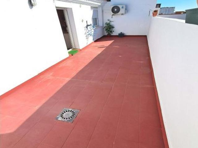 MONTIJO, CENTRO, ALQUILER APARTAMENTO CON ASCENSOR, CLIMATIZADO Y AMPLIA TERRAZA