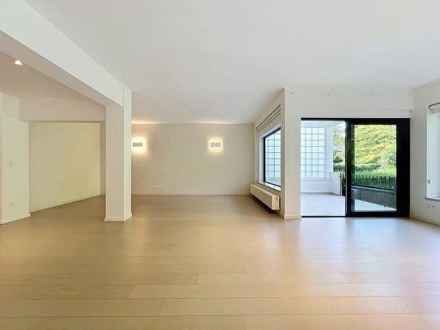 Montjoie/Bois de la Cambre: superb 4 bed apartment + terrace