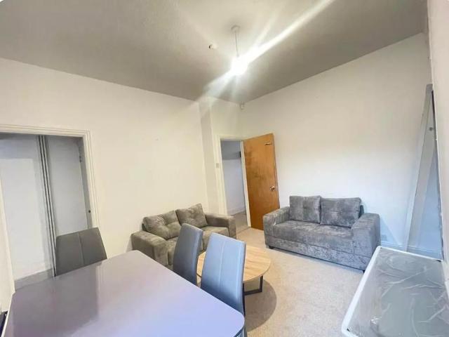 Monton Street, Manchester M14, 4 bed terraced house to rent, £520 pppm | PrimeLocation