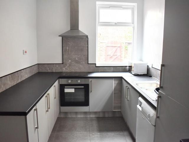 Monton Street, Rusholme, Manchester 4 bed terraced house to rent £2,427 pcm £560 pw