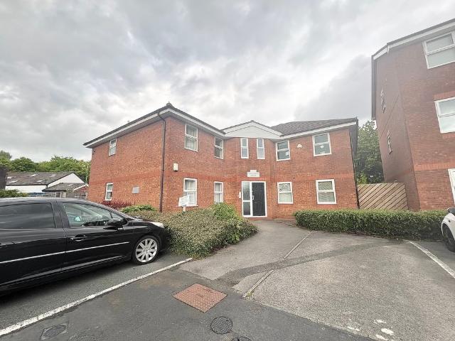 Montonmill Gardens, Manchester M30, 2 bed flat to rent, £995 pcm | PrimeLocation